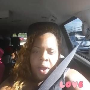 Meet your Posher, Tonya